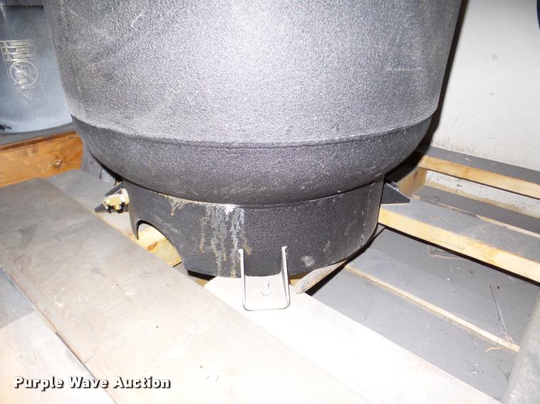 image for item DA7312 North Star air compressor