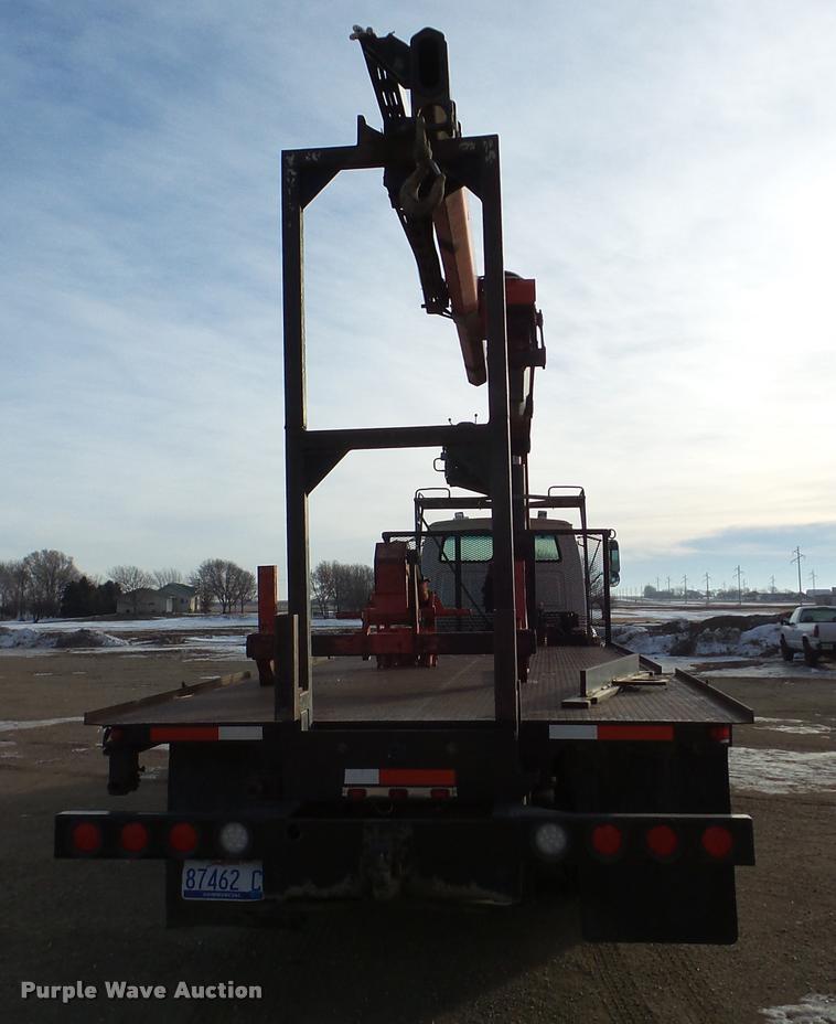 image for item DA7324 1997 Ford LT9513 Louisville 113 crane truck