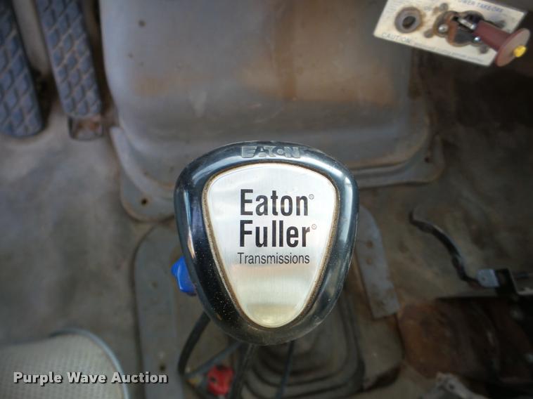 image for item DA7324 1997 Ford LT9513 Louisville 113 crane truck