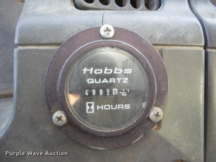 image for item DA7324 1997 Ford LT9513 Louisville 113 crane truck