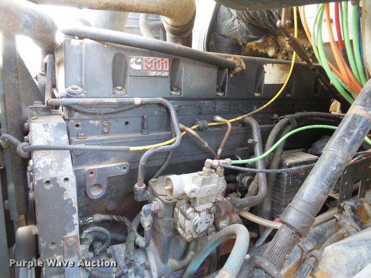 image for item DA7324 1997 Ford LT9513 Louisville 113 crane truck