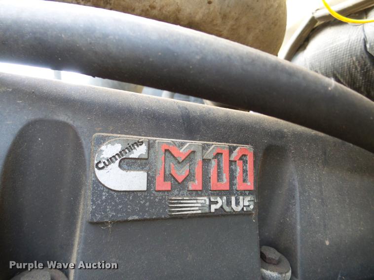 image for item DA7324 1997 Ford LT9513 Louisville 113 crane truck