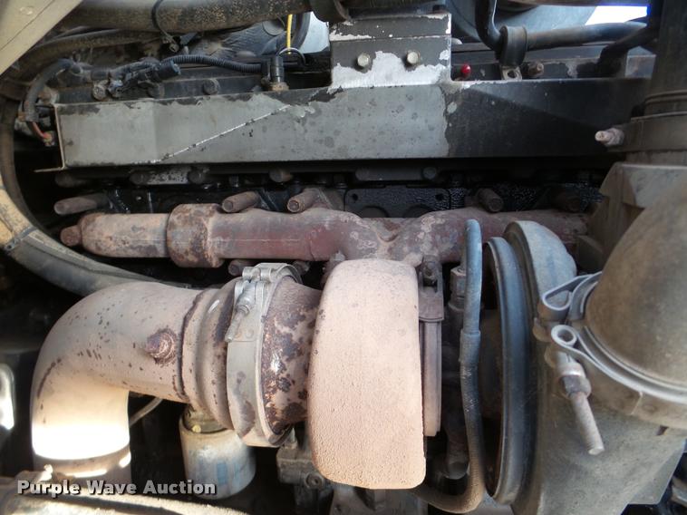 image for item DA7324 1997 Ford LT9513 Louisville 113 crane truck