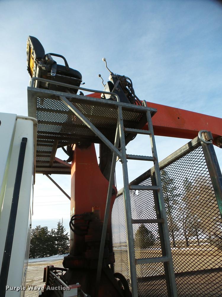 image for item DA7324 1997 Ford LT9513 Louisville 113 crane truck