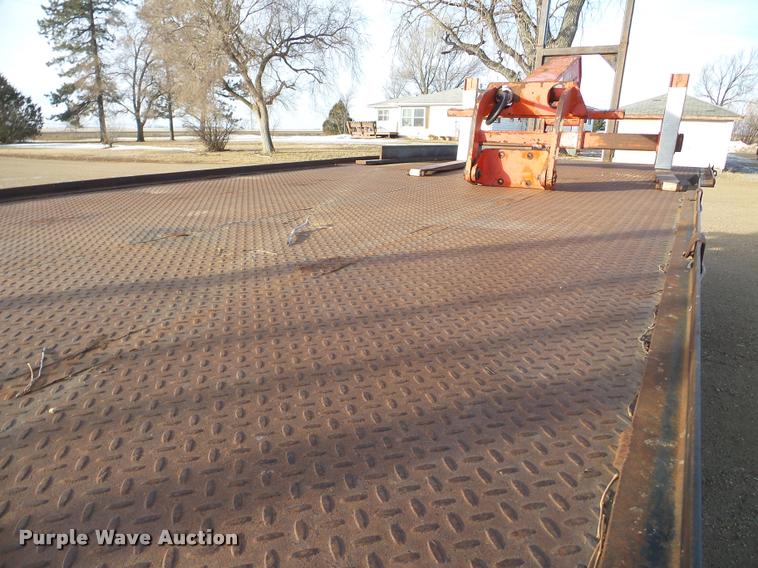 image for item DA7324 1997 Ford LT9513 Louisville 113 crane truck