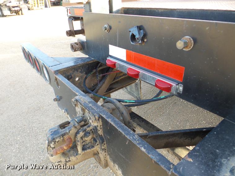 image for item DA7324 1997 Ford LT9513 Louisville 113 crane truck