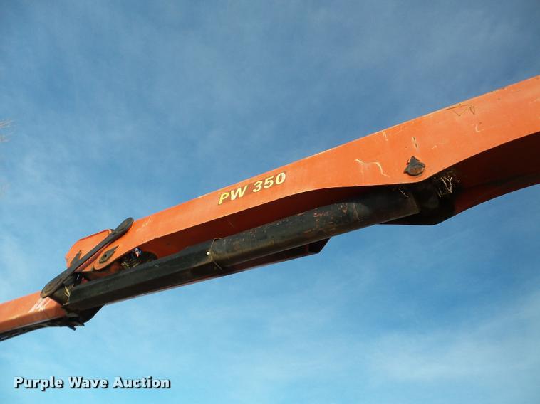 image for item DA7324 1997 Ford LT9513 Louisville 113 crane truck