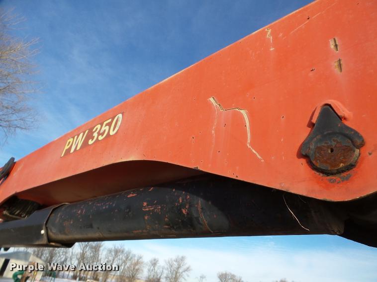 image for item DA7324 1997 Ford LT9513 Louisville 113 crane truck