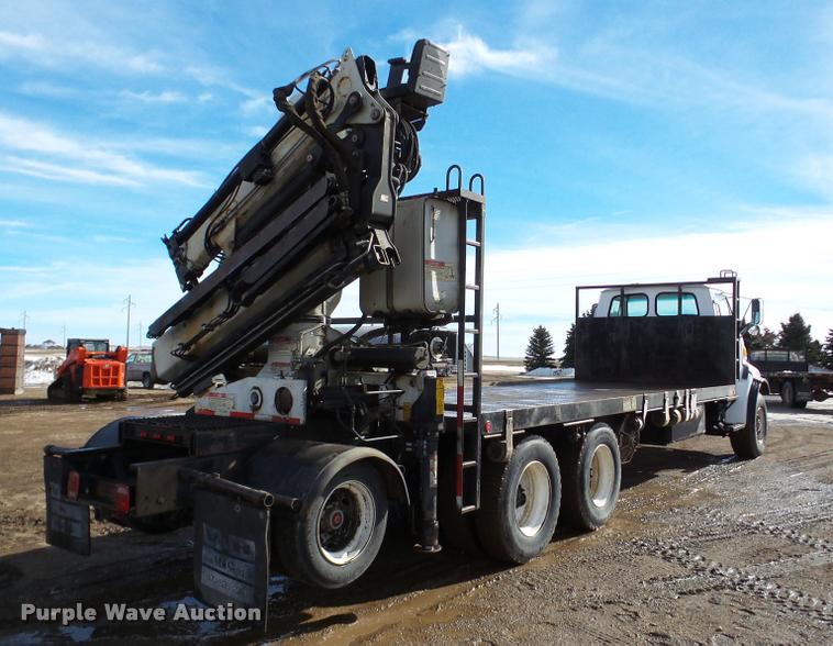 image for item DA7325 2000 Sterling L9513 crane truck