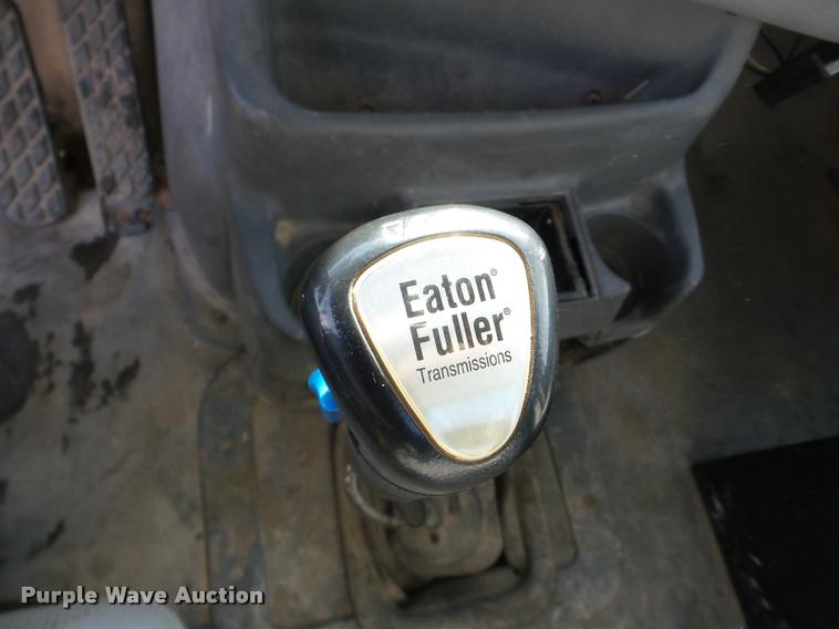 image for item DA7325 2000 Sterling L9513 crane truck