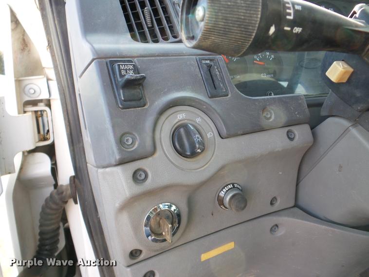 image for item DA7325 2000 Sterling L9513 crane truck