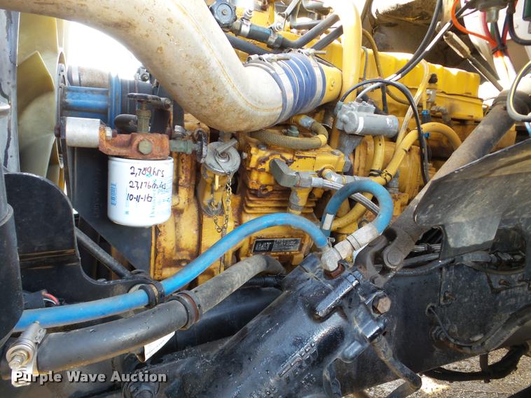 image for item DA7325 2000 Sterling L9513 crane truck