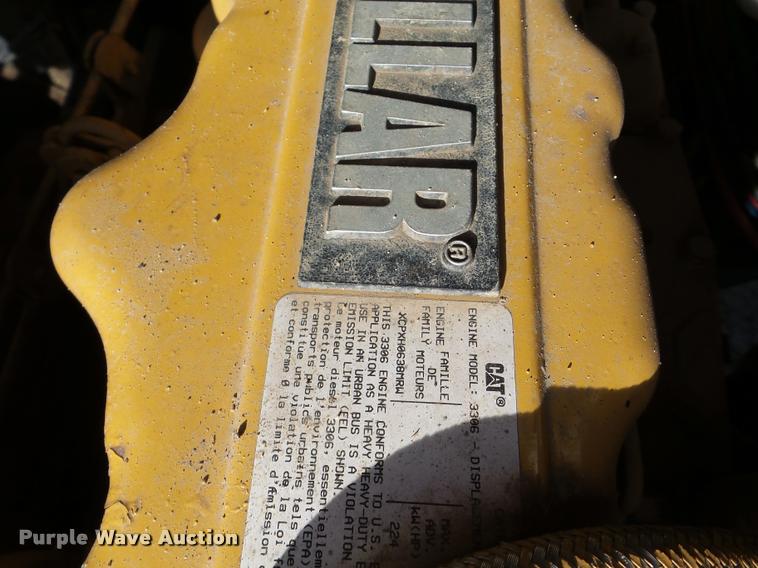 image for item DA7325 2000 Sterling L9513 crane truck