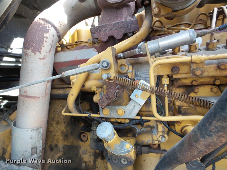 image for item DA7325 2000 Sterling L9513 crane truck