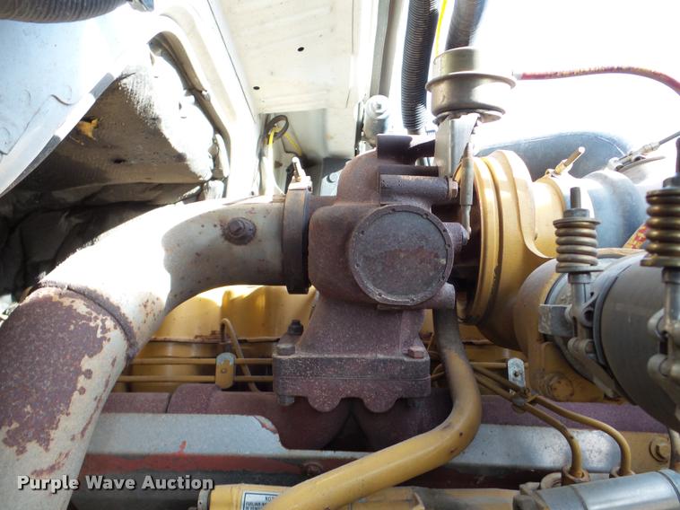 image for item DA7325 2000 Sterling L9513 crane truck