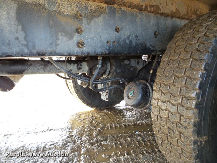 image for item DA7325 2000 Sterling L9513 crane truck