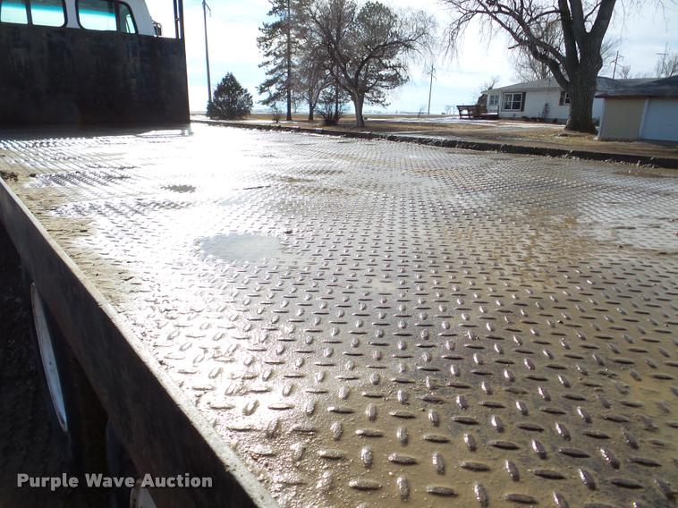 image for item DA7325 2000 Sterling L9513 crane truck