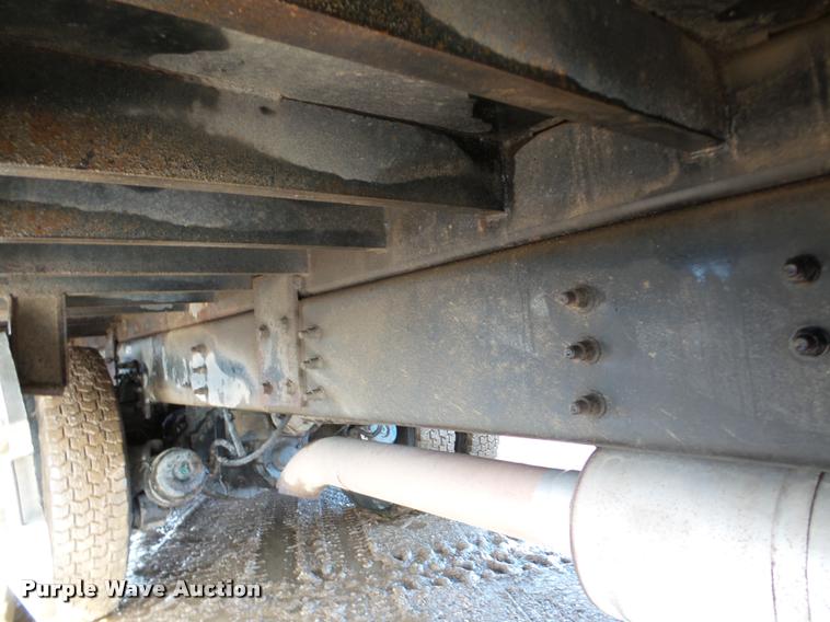 image for item DA7325 2000 Sterling L9513 crane truck