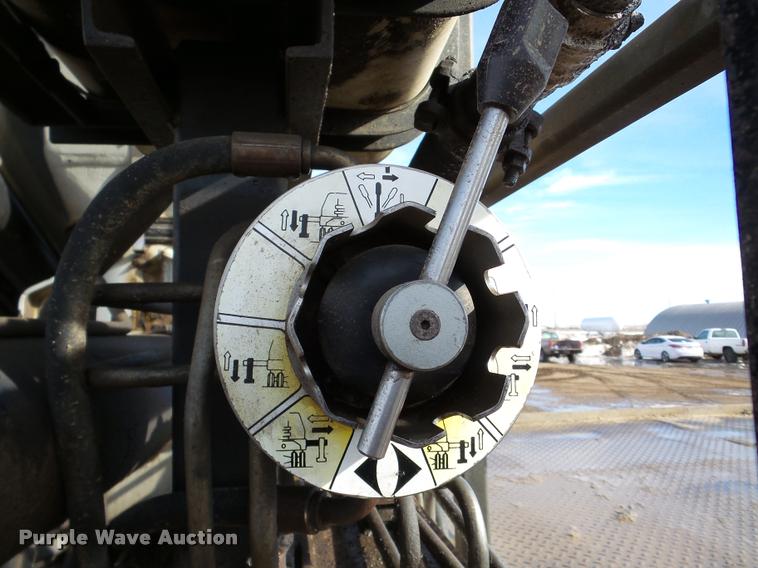 image for item DA7325 2000 Sterling L9513 crane truck