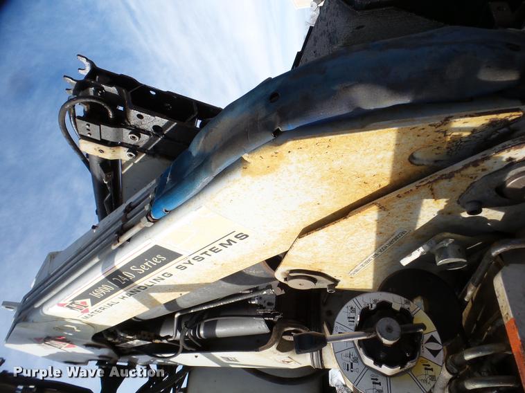 image for item DA7325 2000 Sterling L9513 crane truck