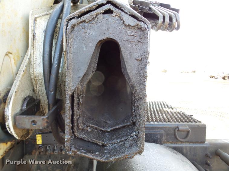 image for item DA7325 2000 Sterling L9513 crane truck