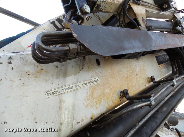 image for item DA7325 2000 Sterling L9513 crane truck