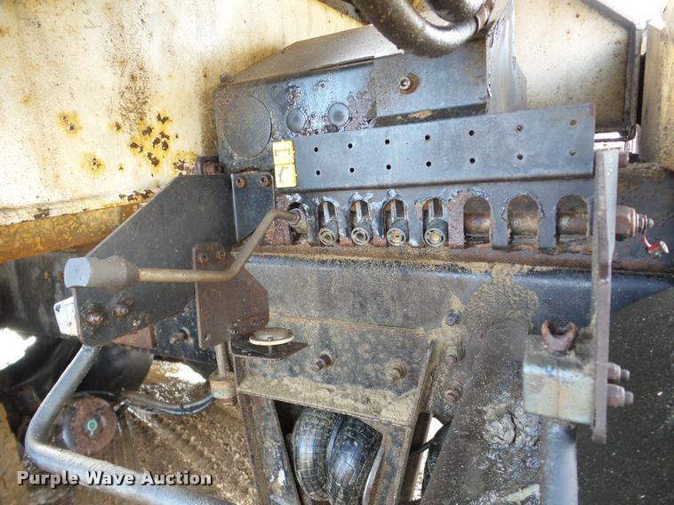 image for item DA7325 2000 Sterling L9513 crane truck