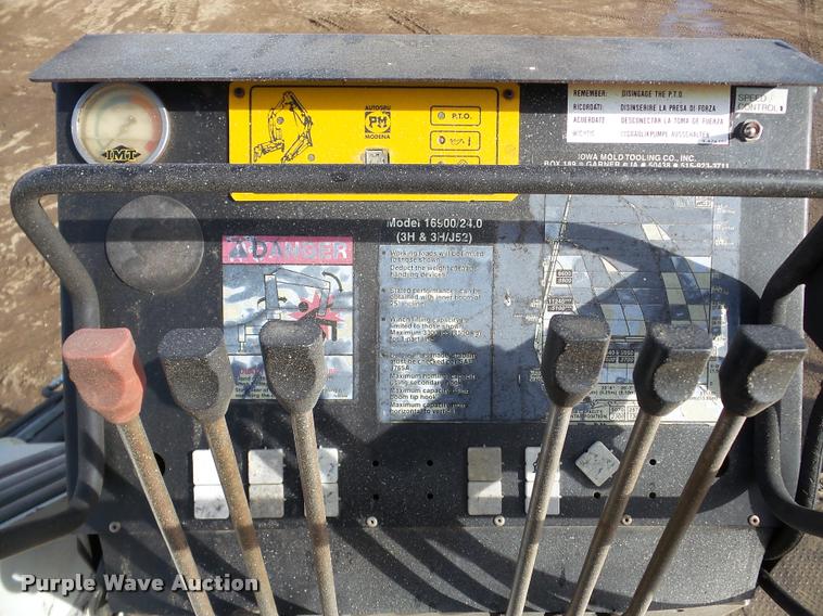 image for item DA7325 2000 Sterling L9513 crane truck