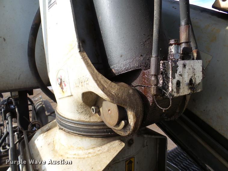 image for item DA7325 2000 Sterling L9513 crane truck