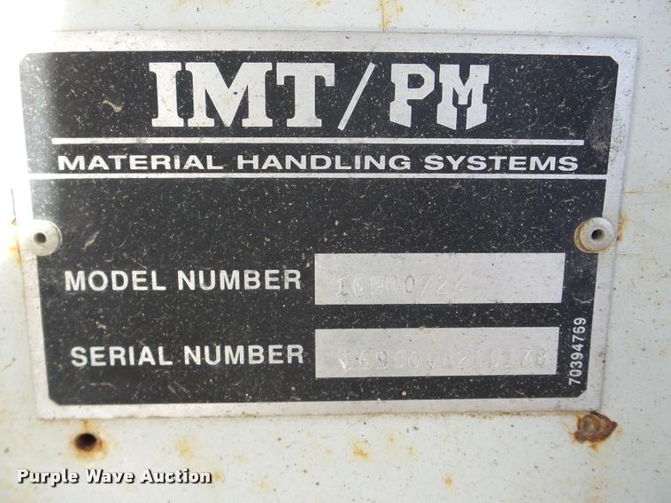 image for item DA7325 2000 Sterling L9513 crane truck