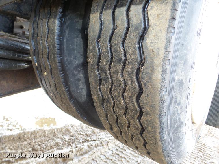 image for item DA7325 2000 Sterling L9513 crane truck