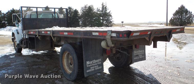 image for item DA7326 1999 Ford F800 dump flatbed truck