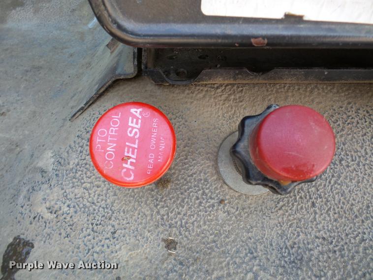 image for item DA7326 1999 Ford F800 dump flatbed truck