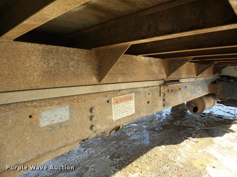 image for item DA7326 1999 Ford F800 dump flatbed truck