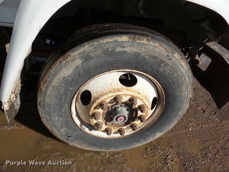 image for item DA7326 1999 Ford F800 dump flatbed truck