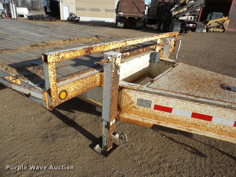 image for item DA7327 2007 Kaufman equipment trailer