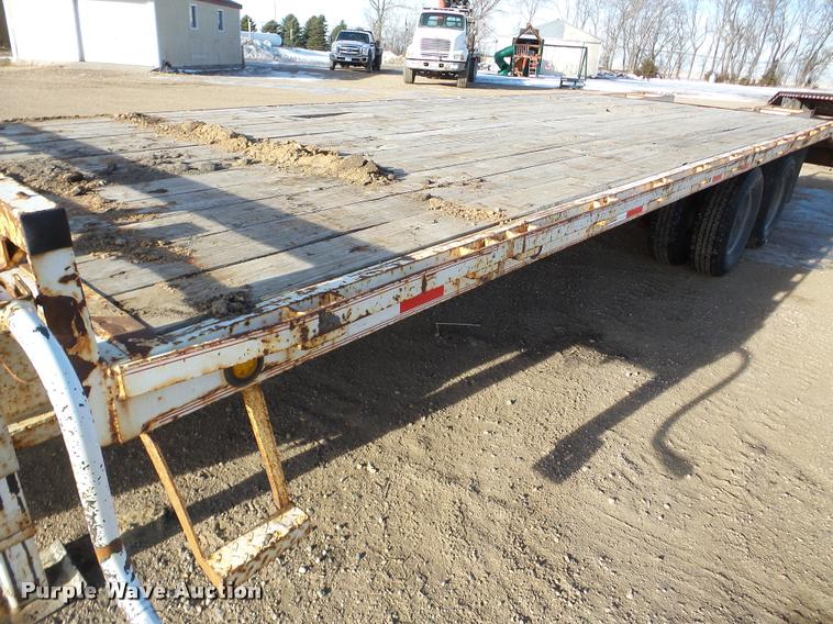 image for item DA7327 2007 Kaufman equipment trailer