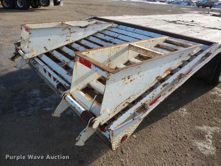 image for item DA7327 2007 Kaufman equipment trailer