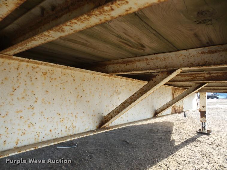 image for item DA7327 2007 Kaufman equipment trailer