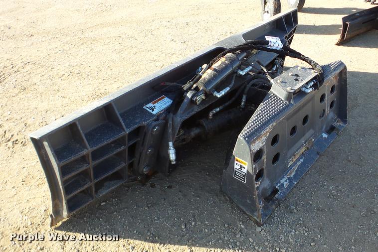 image for item DA7332 Grouser 1300 skid steer blade