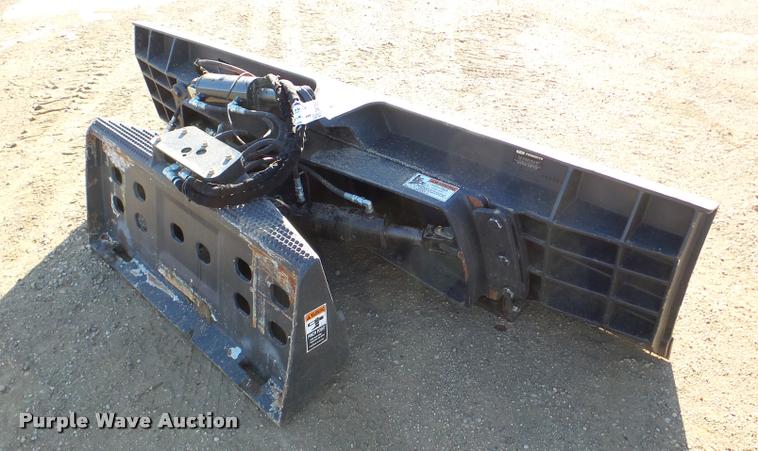 image for item DA7332 Grouser 1300 skid steer blade
