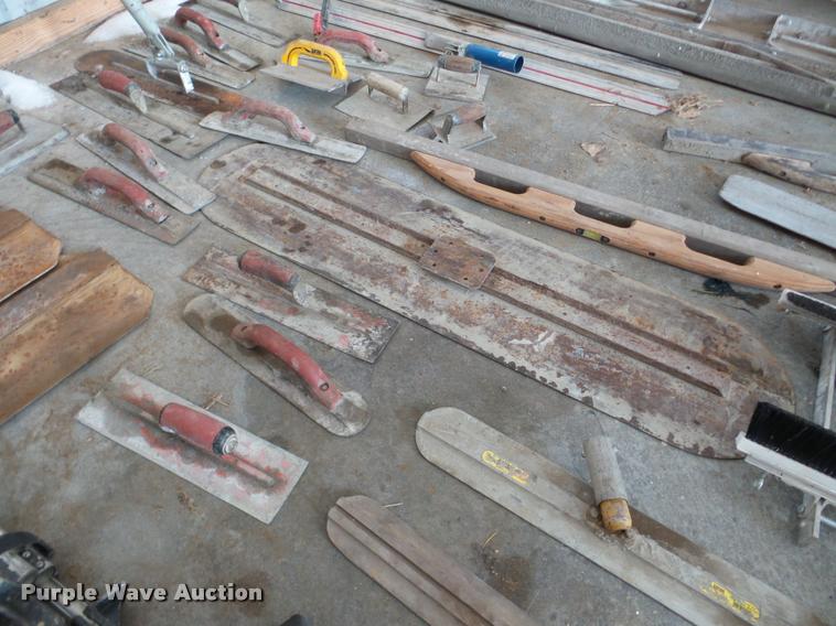 image for item DA7335 Concrete finishing tools