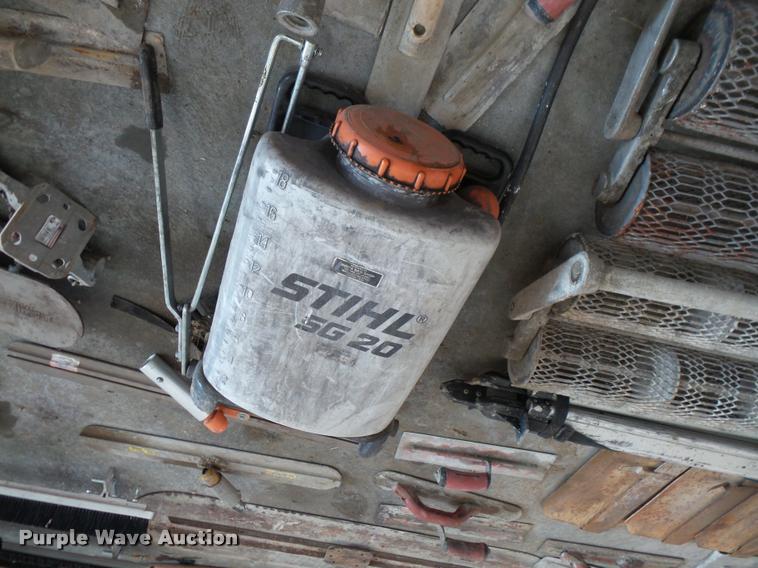 image for item DA7335 Concrete finishing tools