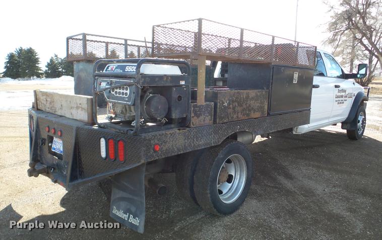 image for item DA7338 2014 Dodge Ram 5500HD flatbed truck
