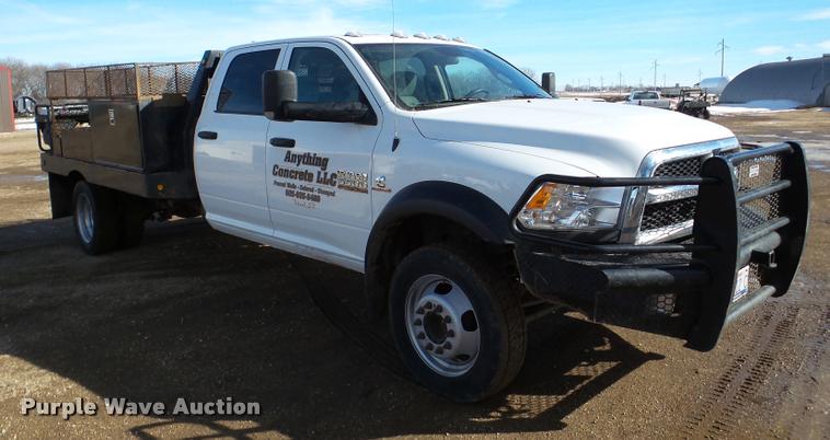 image for item DA7338 2014 Dodge Ram 5500HD flatbed truck