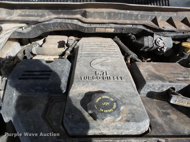 image for item DA7338 2014 Dodge Ram 5500HD flatbed truck