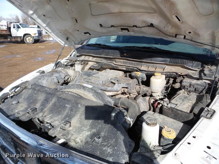 image for item DA7338 2014 Dodge Ram 5500HD flatbed truck