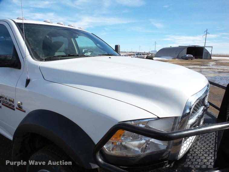 image for item DA7338 2014 Dodge Ram 5500HD flatbed truck