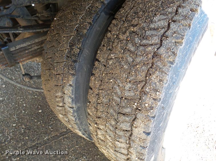 image for item DA7338 2014 Dodge Ram 5500HD flatbed truck