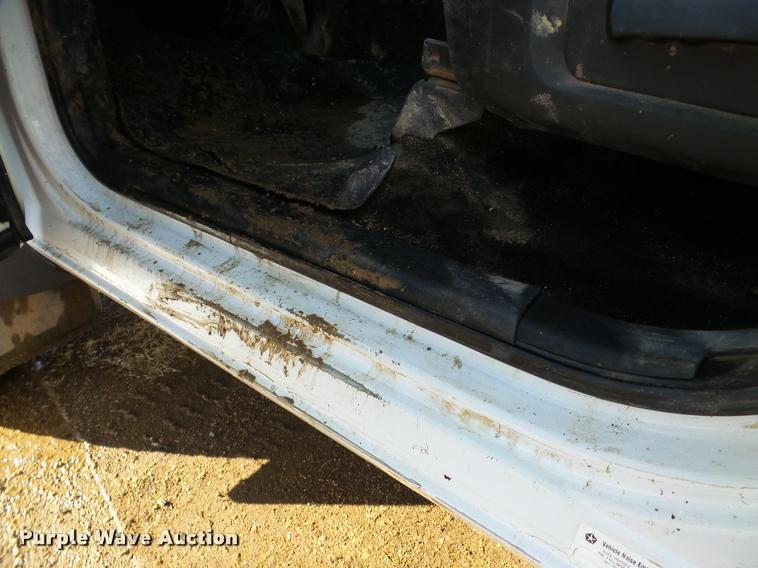 image for item DA7338 2014 Dodge Ram 5500HD flatbed truck